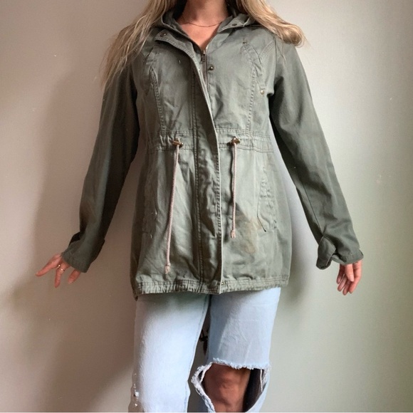 Light weight army green fall jacket - Picture 10 of 13